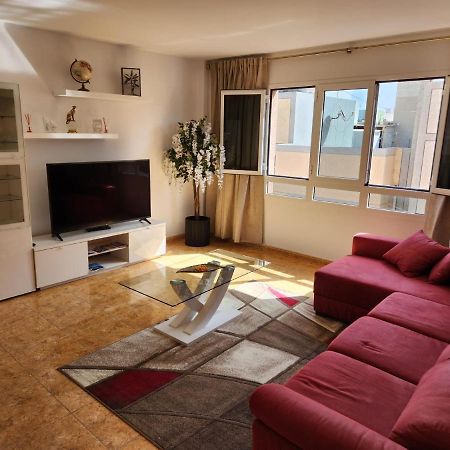 Lujoso Apartamento Vacacional Apartment Carrizal Ngoại thất bức ảnh